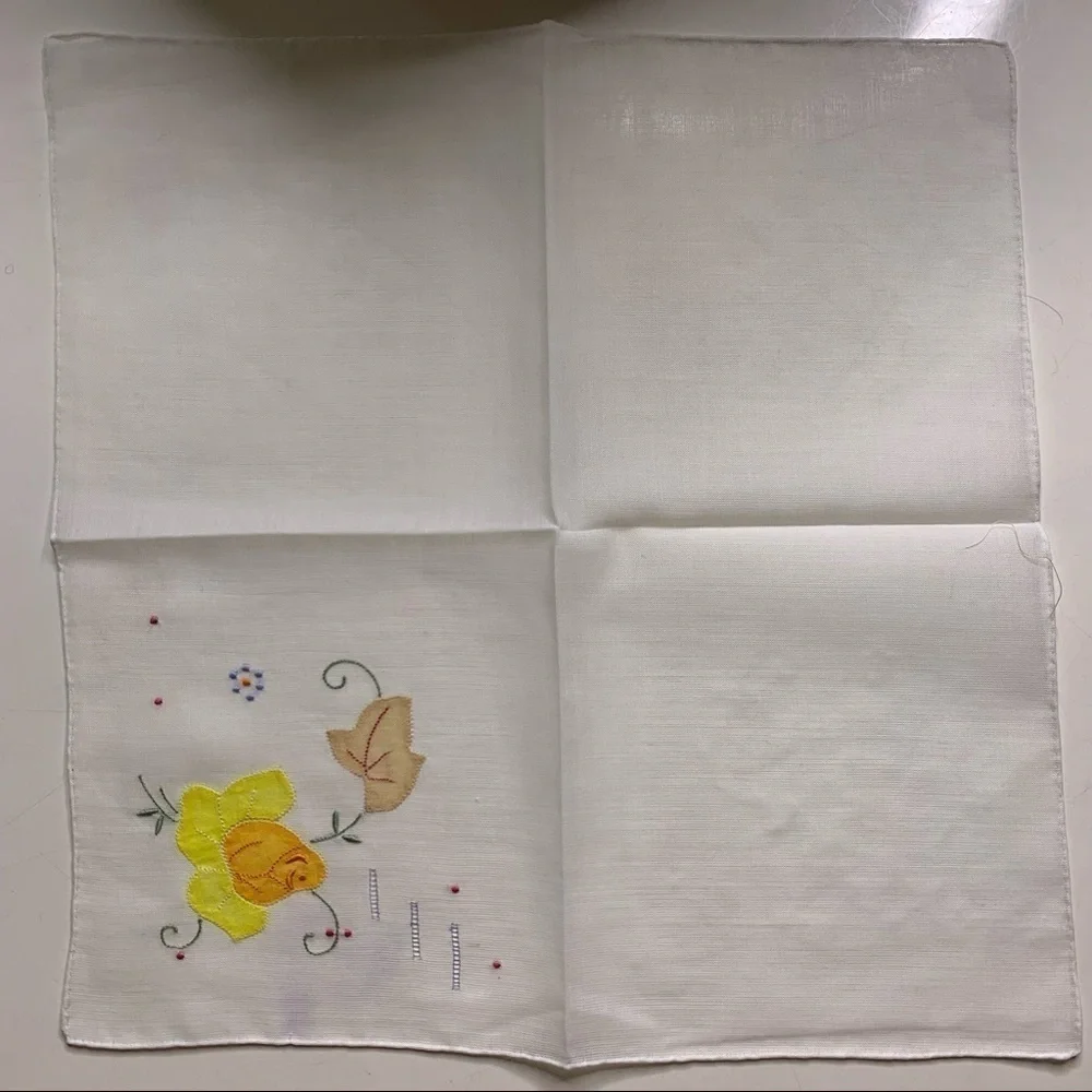 Vintage Benetian lace Benezianische Spitzen Embroidered flower linen napkin set